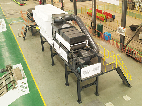 垃圾分揀設備的利器（qì）——負壓臥式風（fēng）選機