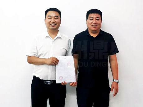 再傳喜訊！鄭州色多多免费视频（shèng）移動式建（jiàn）築垃圾（jī）/砂石（shí）兩用生產線設備助力河北廊坊城市建設