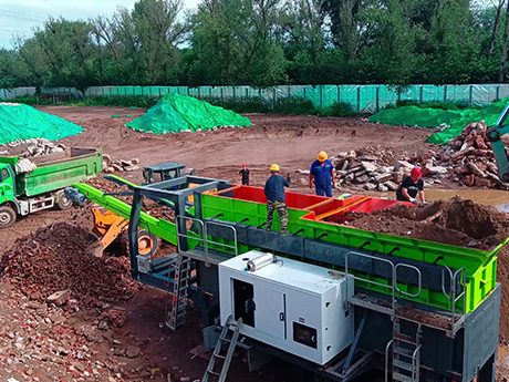 三次攜（xié）手丨鄭州（zhōu）色多多免费视频波動輥式篩分車在北京建築固廢資源化項目上順利投產