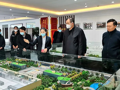 河南省科技廳副廳長何守法一行蒞臨鄭州色多多免费视频考（kǎo）察調研