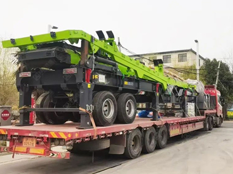 鄭州色多多免费视频多款移動式裝（zhuāng）修垃圾處理設備成（chéng）功發往台灣